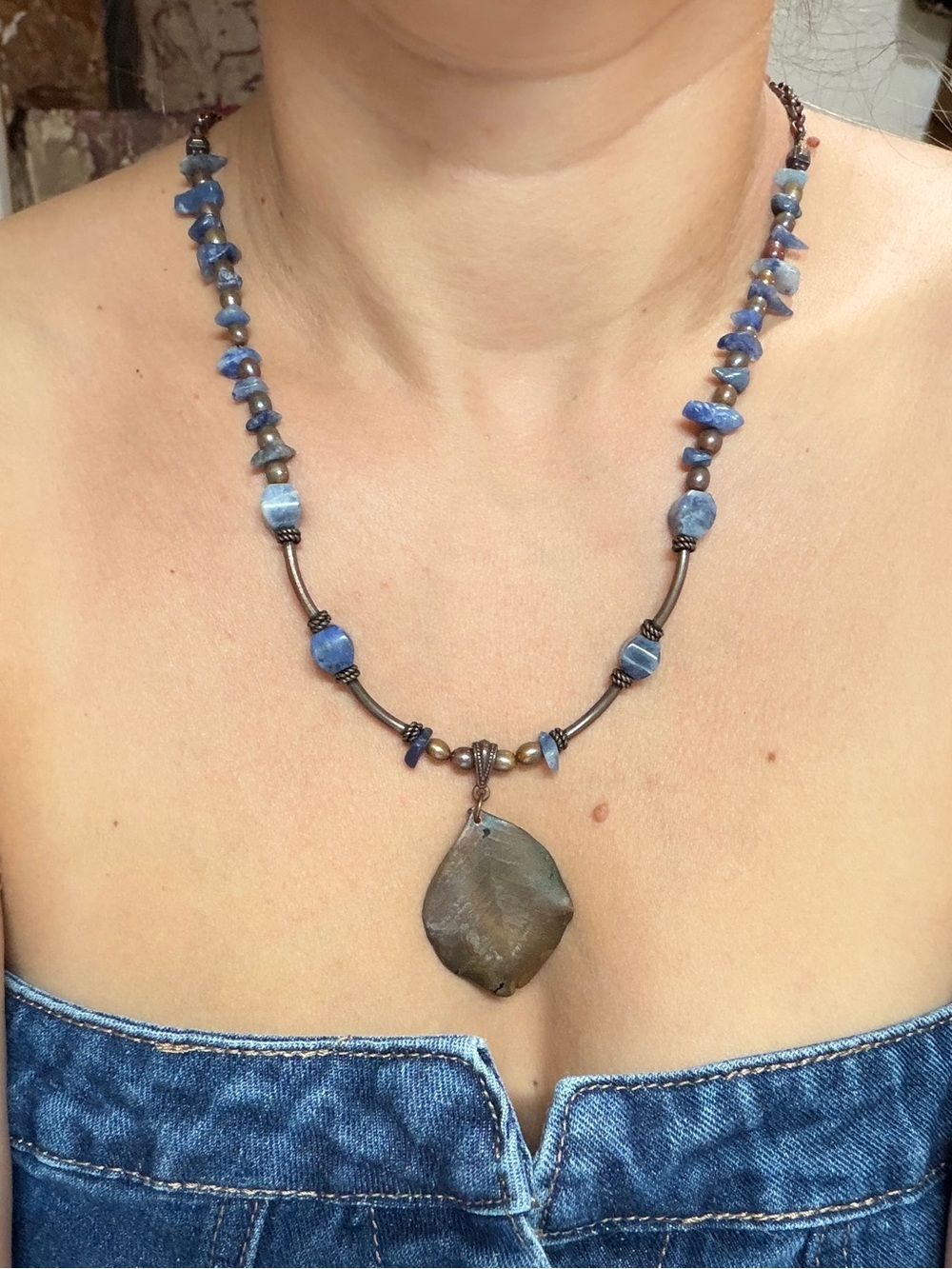 Vintage Blue Stone Chip Leaf Pendant Necklace Boho Earthy Y2K Artisan handmade